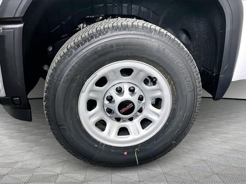 New 2026 GMC Sierra 2500 Pro w/ Convenience Package image 13