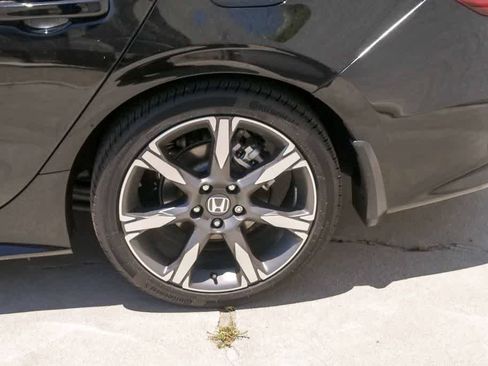 Used 2025 Honda Civic Sport Touring image 6