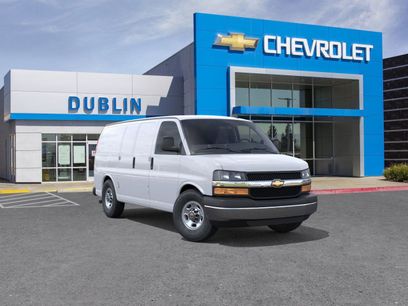 New 2022 Chevrolet Express 2500 w/ Driver Convenience Package
