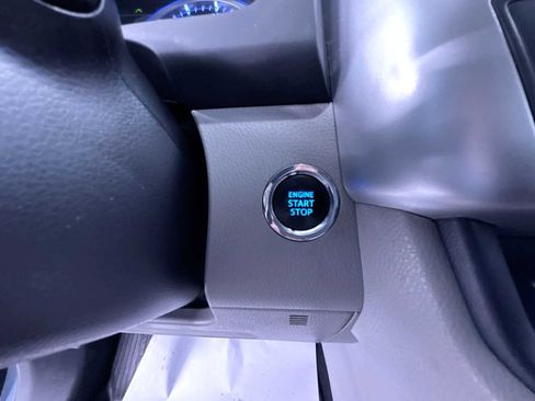 Used 2018 Toyota Highlander XLE w/ Protection Package #3 AWD/4WD image 17