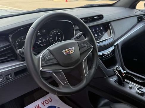Certified 2024 Cadillac XT5 Luxury w/ LPO, Floor Liner Package AWD/4WD image 47