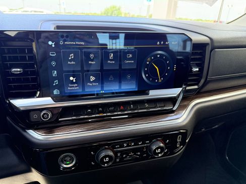 Used 2023 Chevrolet Silverado 1500 LT AWD/4WD image 16
