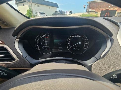Used 2015 Lincoln MKZ w/ Equipment Group 102A Reserve FWD image 16