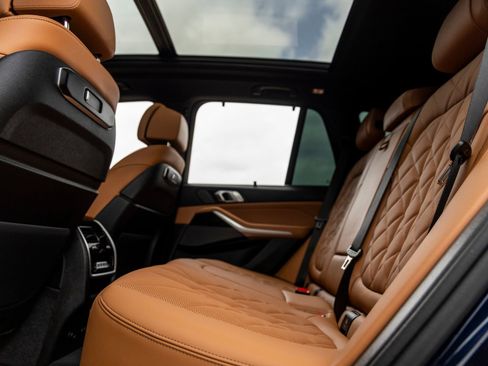 Used 2026 BMW X5 sDrive40i w/ M Sport Package image 35