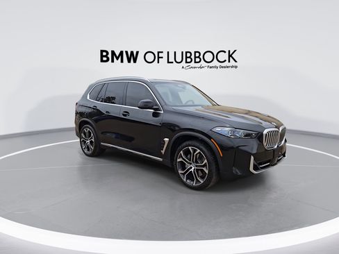Certified 2025 BMW X5 sDrive40i w/ Premium Package RWD image 2