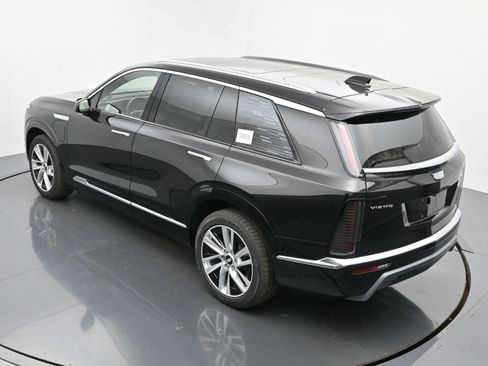 New 2026 Cadillac Vistiq Luxury w/ LPO, Floor Liner Package image 25