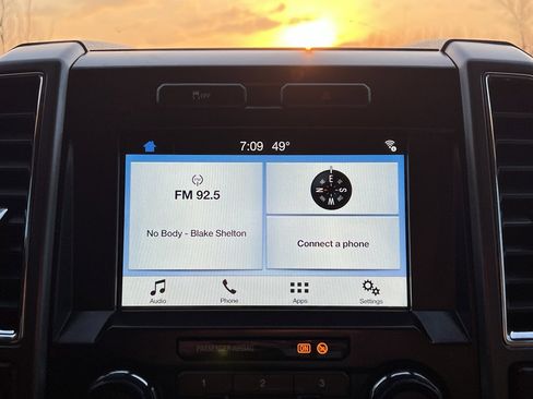 Used 2017 Ford F250 XLT w/ XLT Premium Package image 24