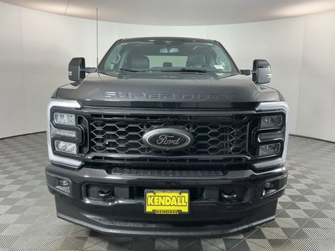 Used 2025 Ford F350 Lariat w/ Black Appearance Package image 2