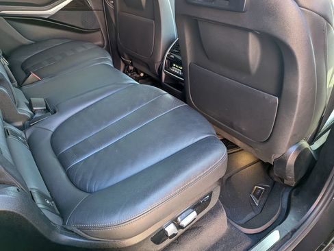 Used 2021 BMW X7 xDrive40i w/ Parking Assistance Package AWD/4WD image 27