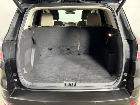 Used 2017 Ford Escape Titanium image 17