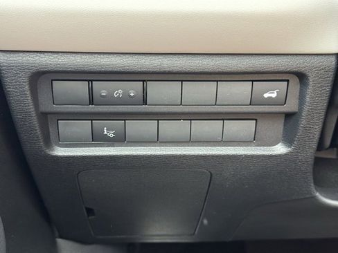 New 2025 Mitsubishi Outlander AWD image 24