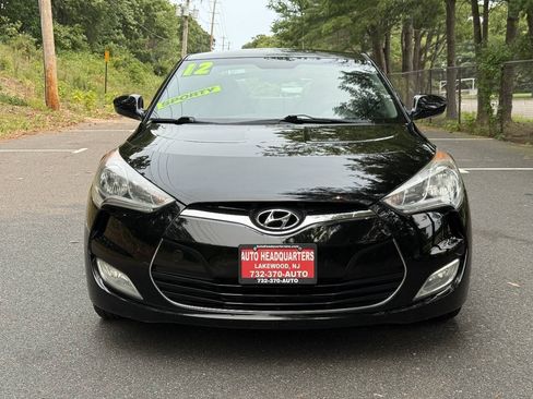 Used 2012 Hyundai Veloster w/ Style Pkg FWD image 2