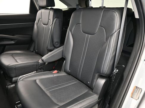 Used 2022 Kia Sorento EX w/ Panoramic Sunroof Package image 36