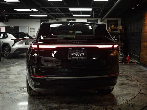 Used 2025 Jeep Wagoneer S Limited image 6