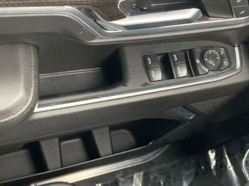 Used 2022 Chevrolet Silverado 1500 LT image 22