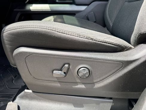 Used 2019 RAM 1500 Big Horn AWD/4WD image 14