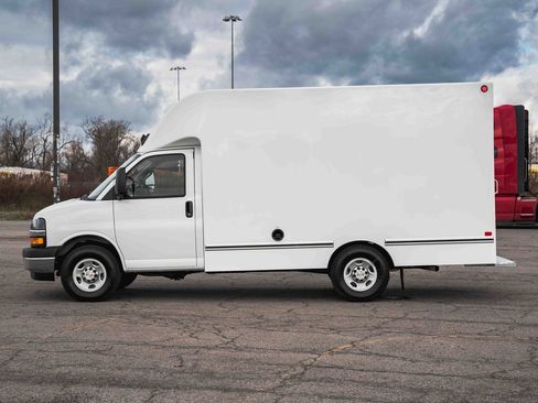 New 2025 Chevrolet Express 3500 w/ Power Convenience Package image 3