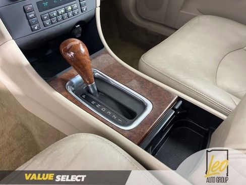 Used 2005 Buick LaCrosse CXS w/ Gold Convenience Package FWD image 23