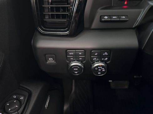 Certified 2024 GMC Sierra 2500 AT4 w/ AT4 Premium Plus Package AWD/4WD image 27