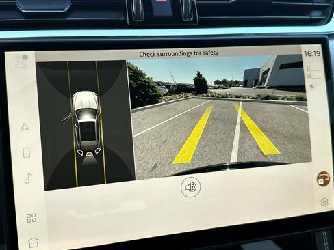 New 2025 Jaguar F-PACE R-Dynamic S image 20