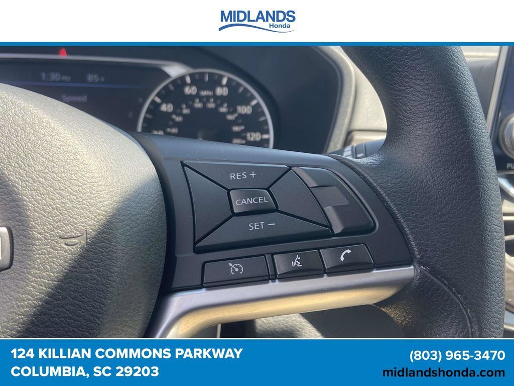 Used 2025 Nissan Altima 2.5 SV FWD image 21