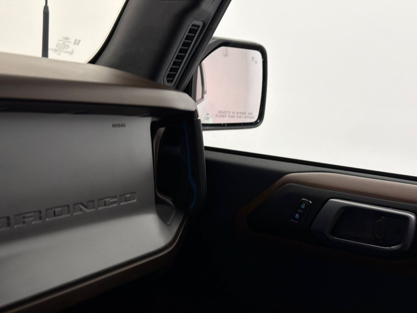 Used 2023 Ford Bronco Outer Banks AWD/4WD image 31