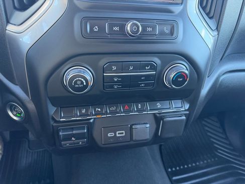 Used 2025 Chevrolet Silverado 2500 Custom w/ Custom Value Package image 28