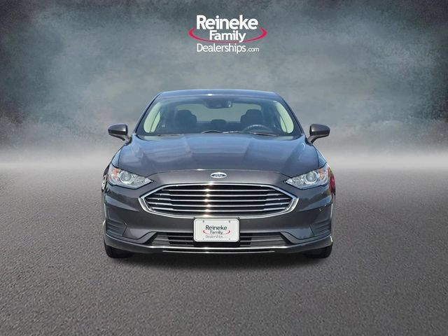 Used 2020 Ford Fusion SE FWD image 2