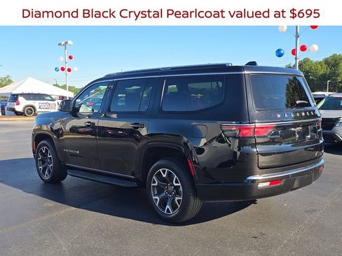 Used 2024 Jeep Wagoneer Series III AWD/4WD image 5