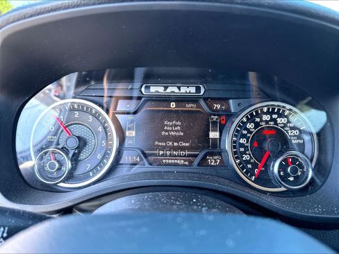 Used 2022 RAM 1500 Laramie AWD/4WD image 16