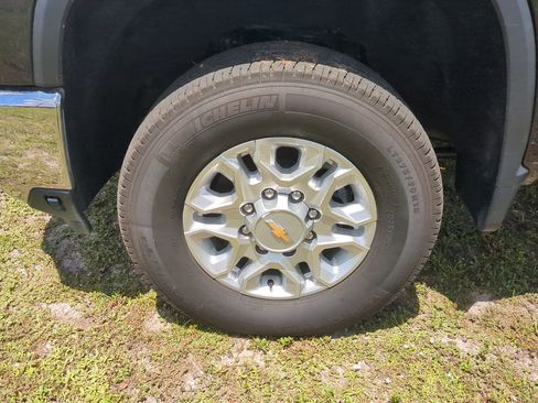 Certified 2024 Chevrolet Silverado 2500 LTZ image 11