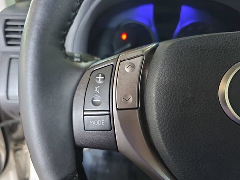Used 2015 Lexus RX 450h AWD image 16