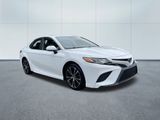 Used 2020 Toyota Camry SE image 4
