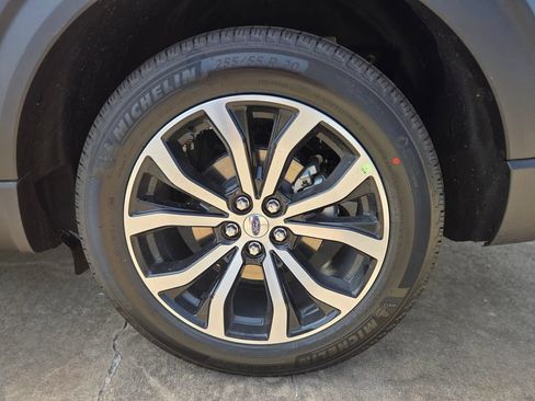 New 2026 Ford Explorer ST-Line w/ Premium Package RWD image 35