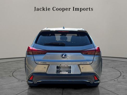 Used 2021 Lexus UX 250h F Sport image 4