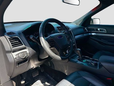 Used 2017 Ford Explorer Sport AWD/4WD image 9