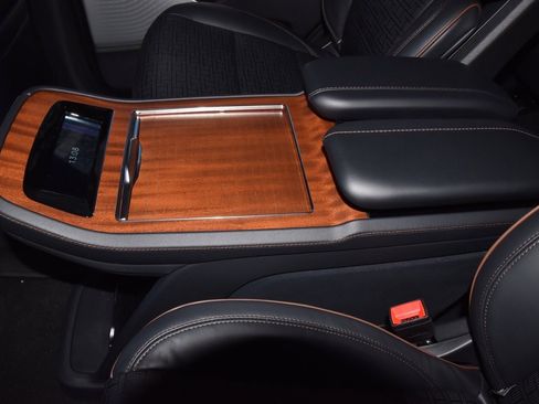 New 2025 Lincoln Navigator Black Label image 20