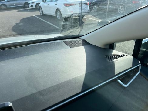 Used 2025 Toyota Corolla LE image 34