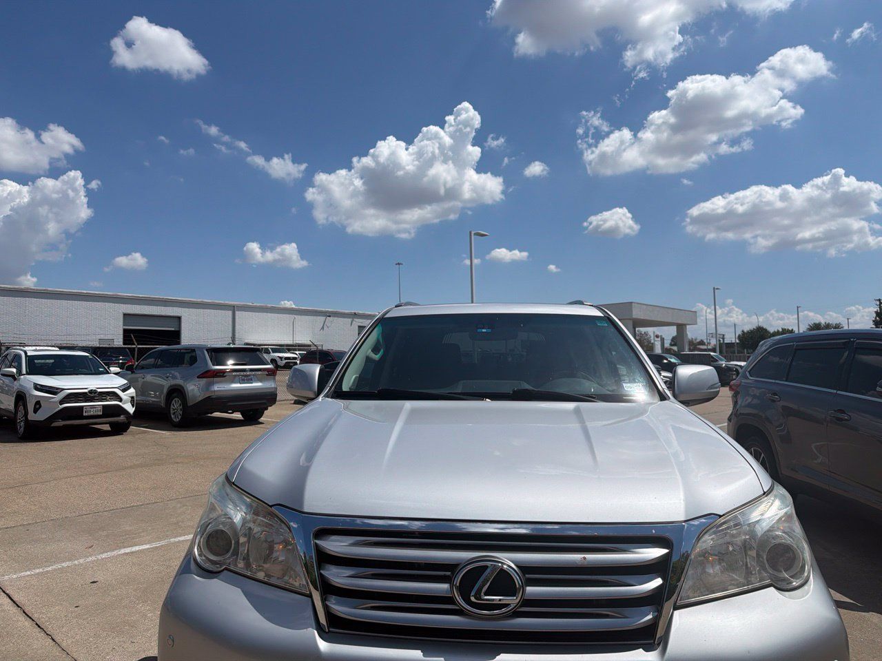 Used 2013 Lexus GX 460 w/ Comfort Plus Pkg AWD/4WD image 2