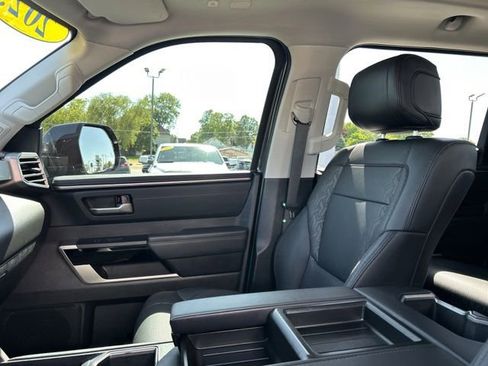 Used 2023 Toyota Tundra Limited AWD/4WD image 27