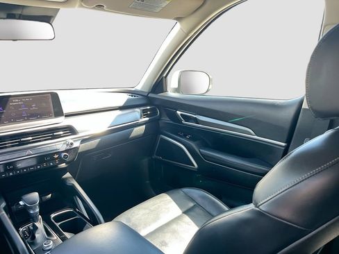 Used 2022 Kia Telluride LX FWD image 23