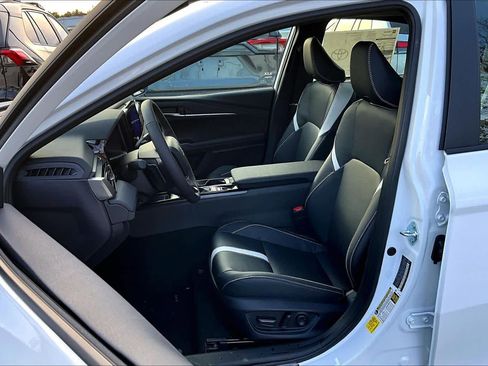 New 2026 Toyota Camry SE image 9