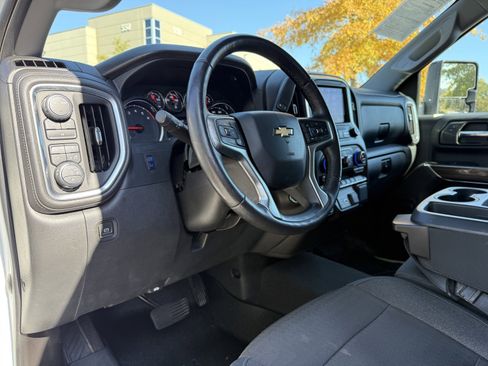 Used 2020 Chevrolet Silverado 2500 LT w/ All Star Edition image 21