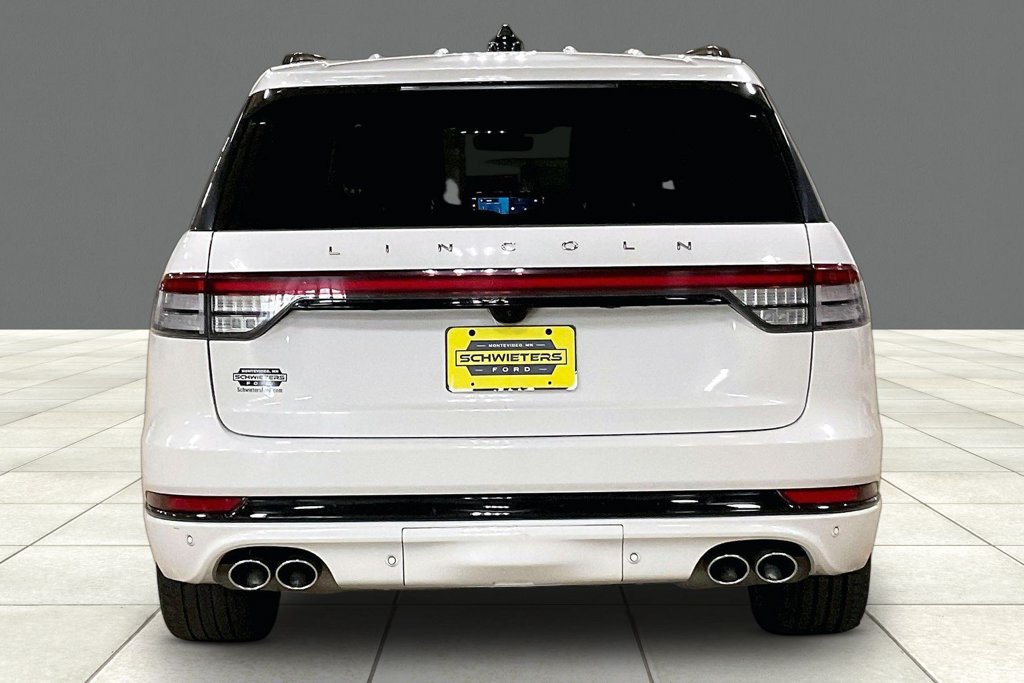 Used 2025 Lincoln Aviator Reserve w/ Jet Appearance Package AWD/4WD image 4
