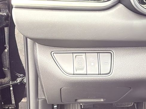 Used 2026 Genesis G70 2.5T image 27