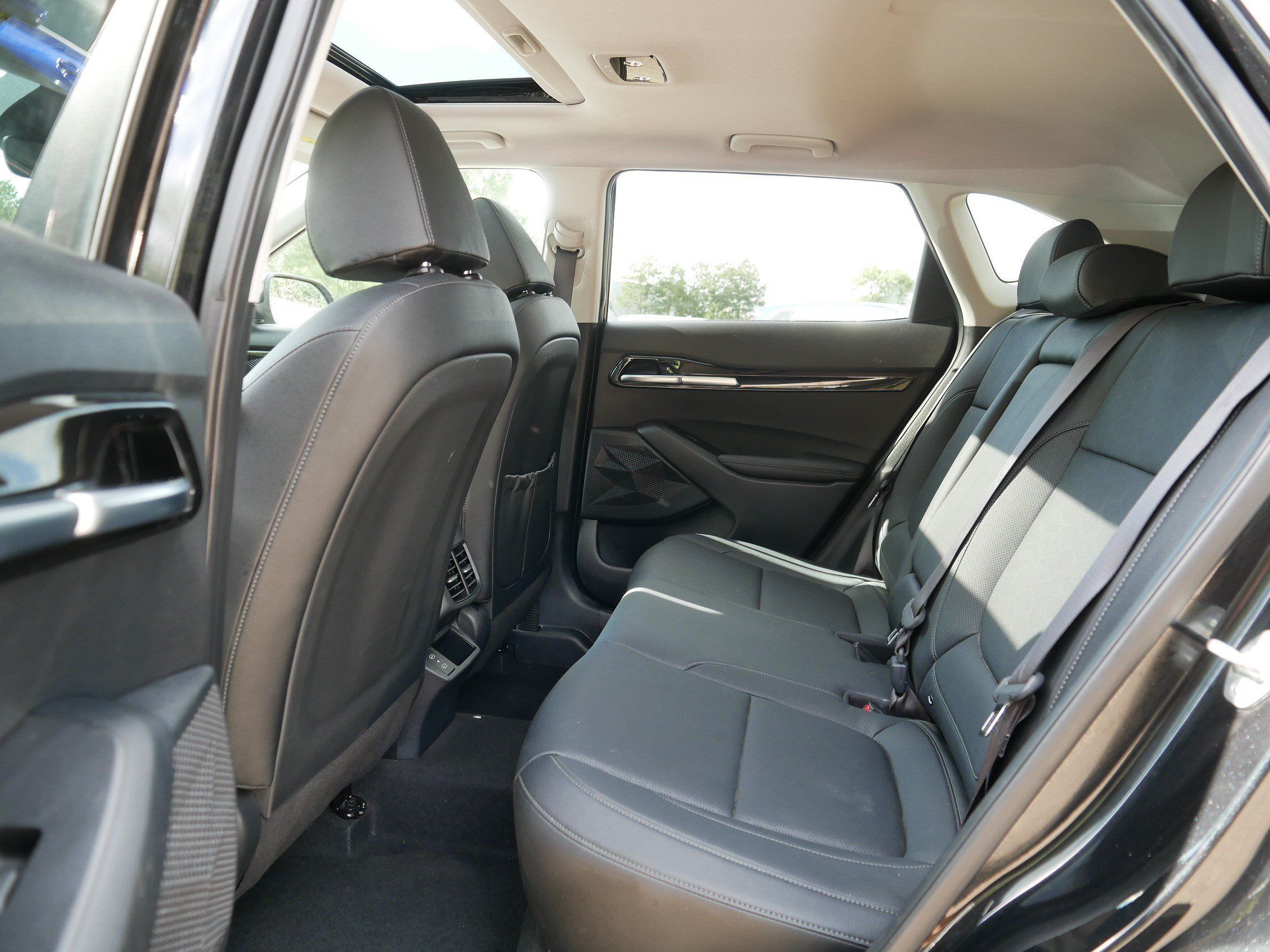 Certified 2024 Kia Seltos EX AWD/4WD image 35