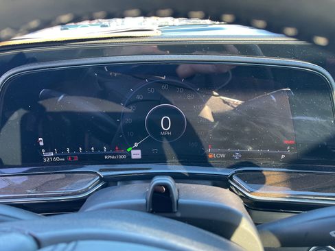 Certified 2023 Cadillac Escalade ESV Sport Platinum w/ LPO, ONYX Package image 6