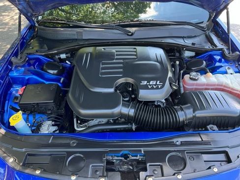 Used 2018 Chrysler 300 Limited AWD/4WD image 44
