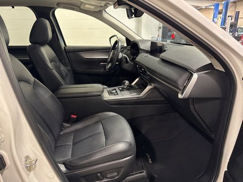 Used 2024 MAZDA CX-90 3.3 Turbo w/ Preferred Plus image 36