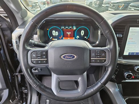 Used 2023 Ford F150 Lariat w/ Trailer Tow Package image 19